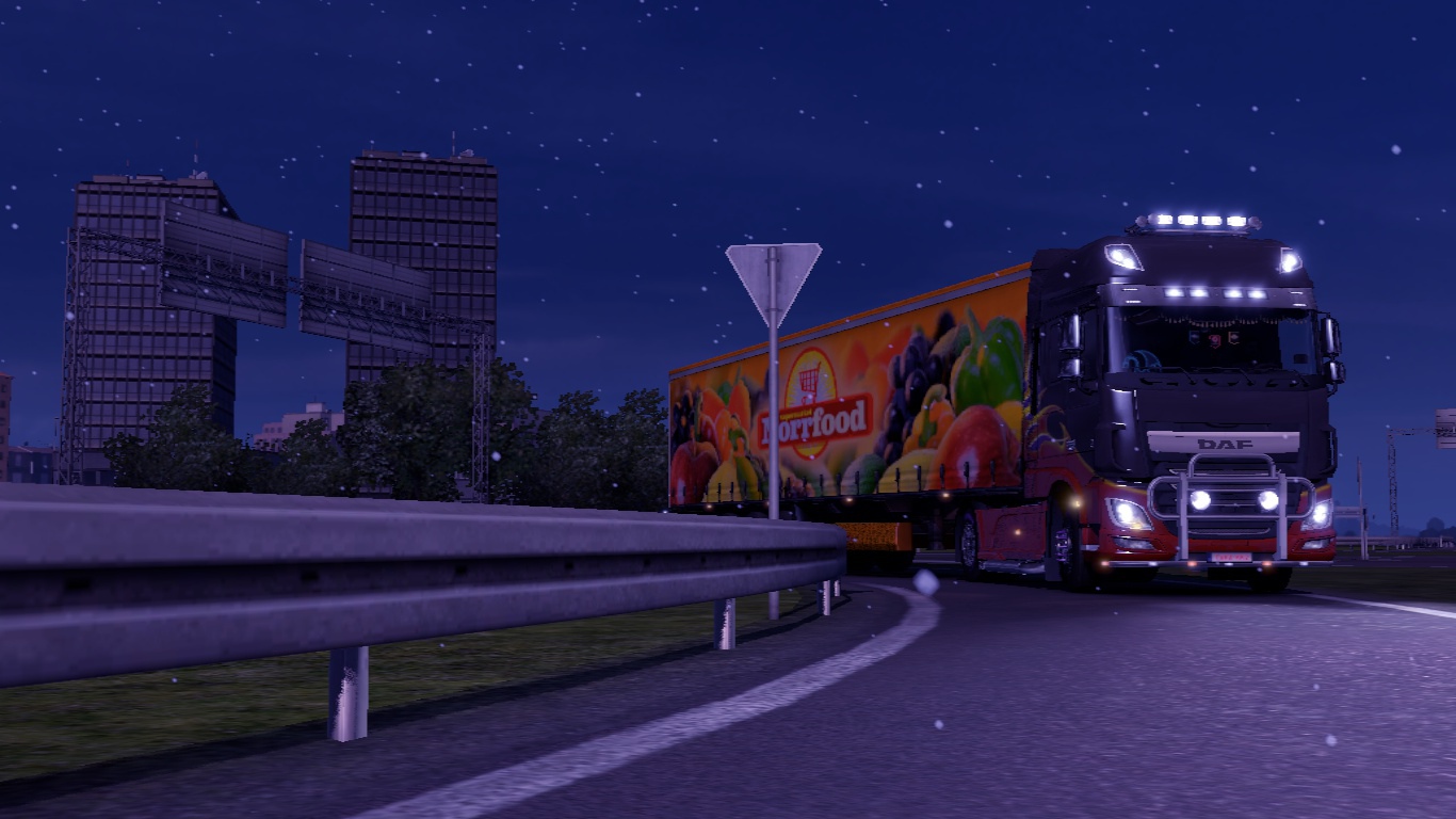 Image by takayukimaeda