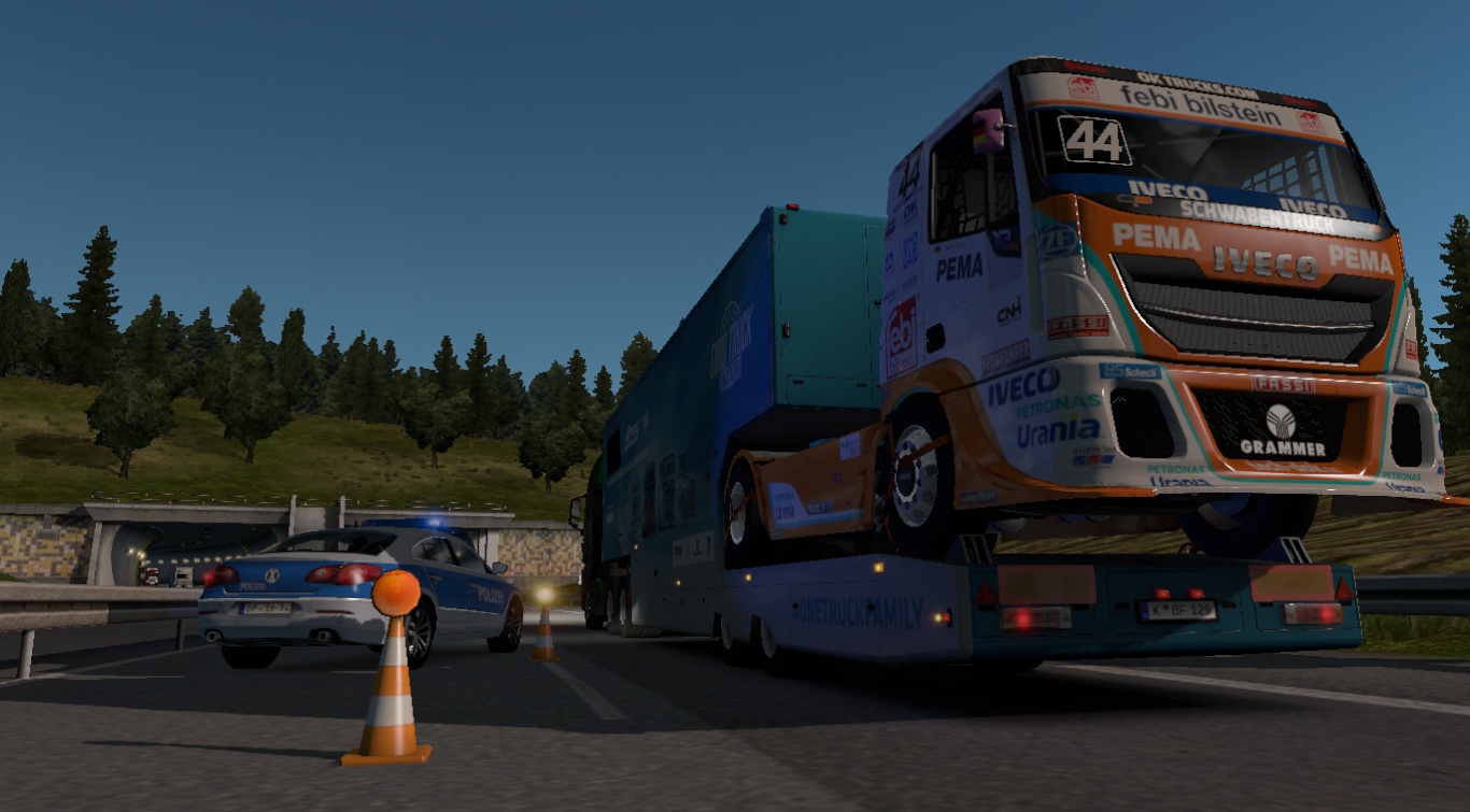 Image by danbyization