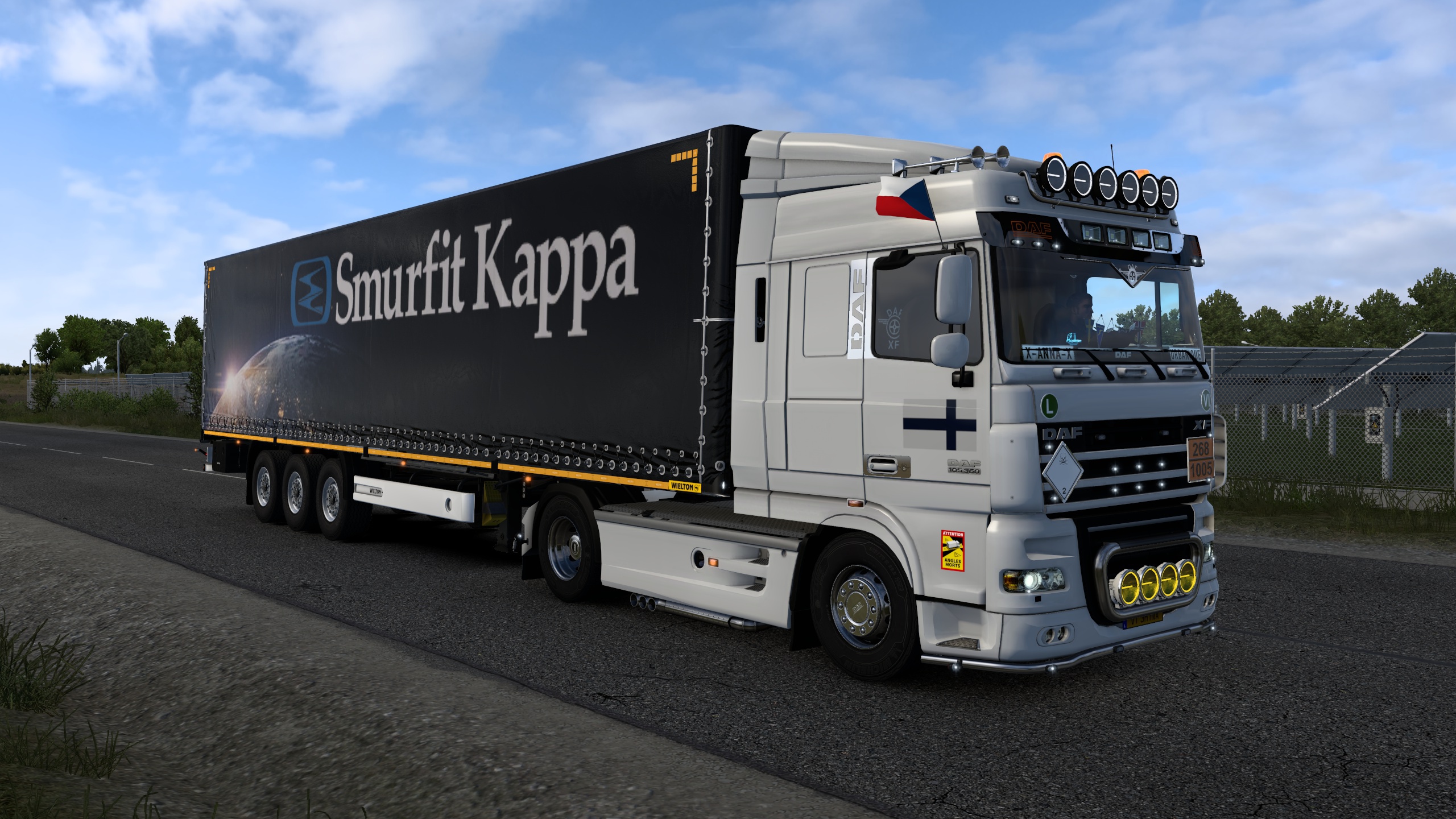 Image by urbanique75