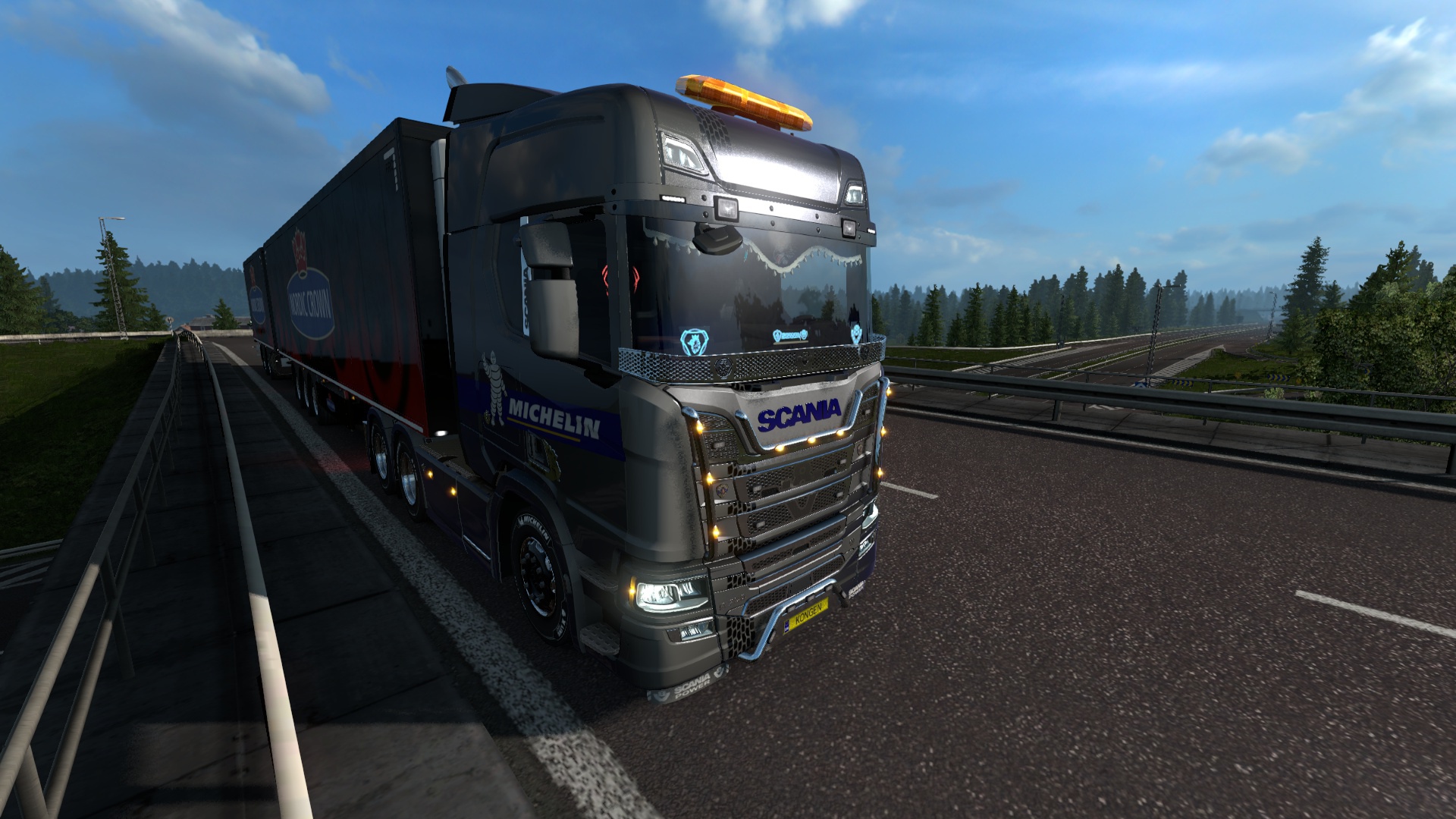 Image by AaronDeLaCruz