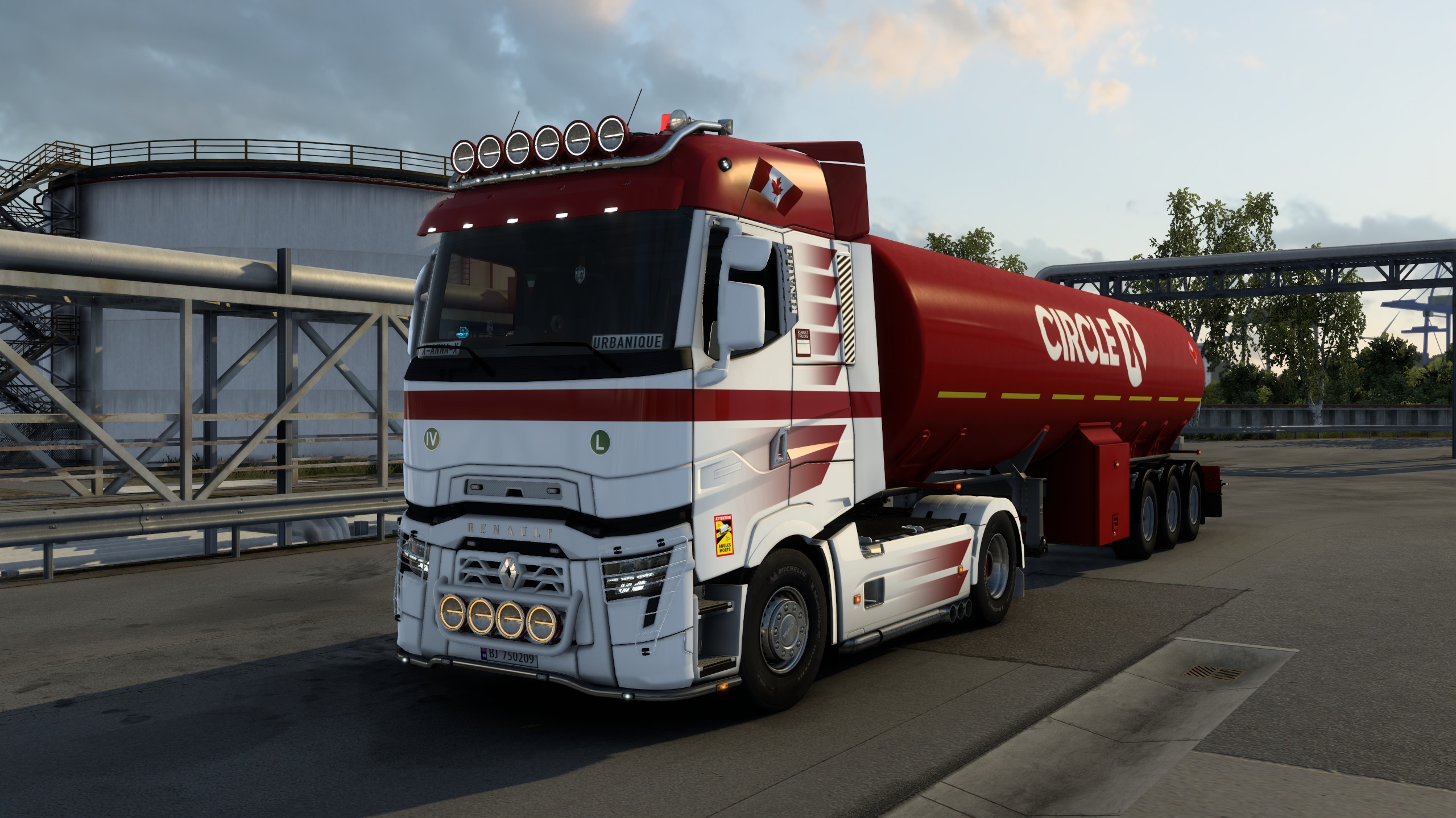 Image by urbanique75