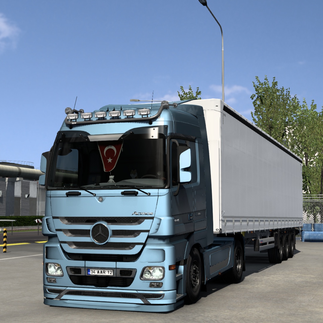 Image by MustafaveKaan