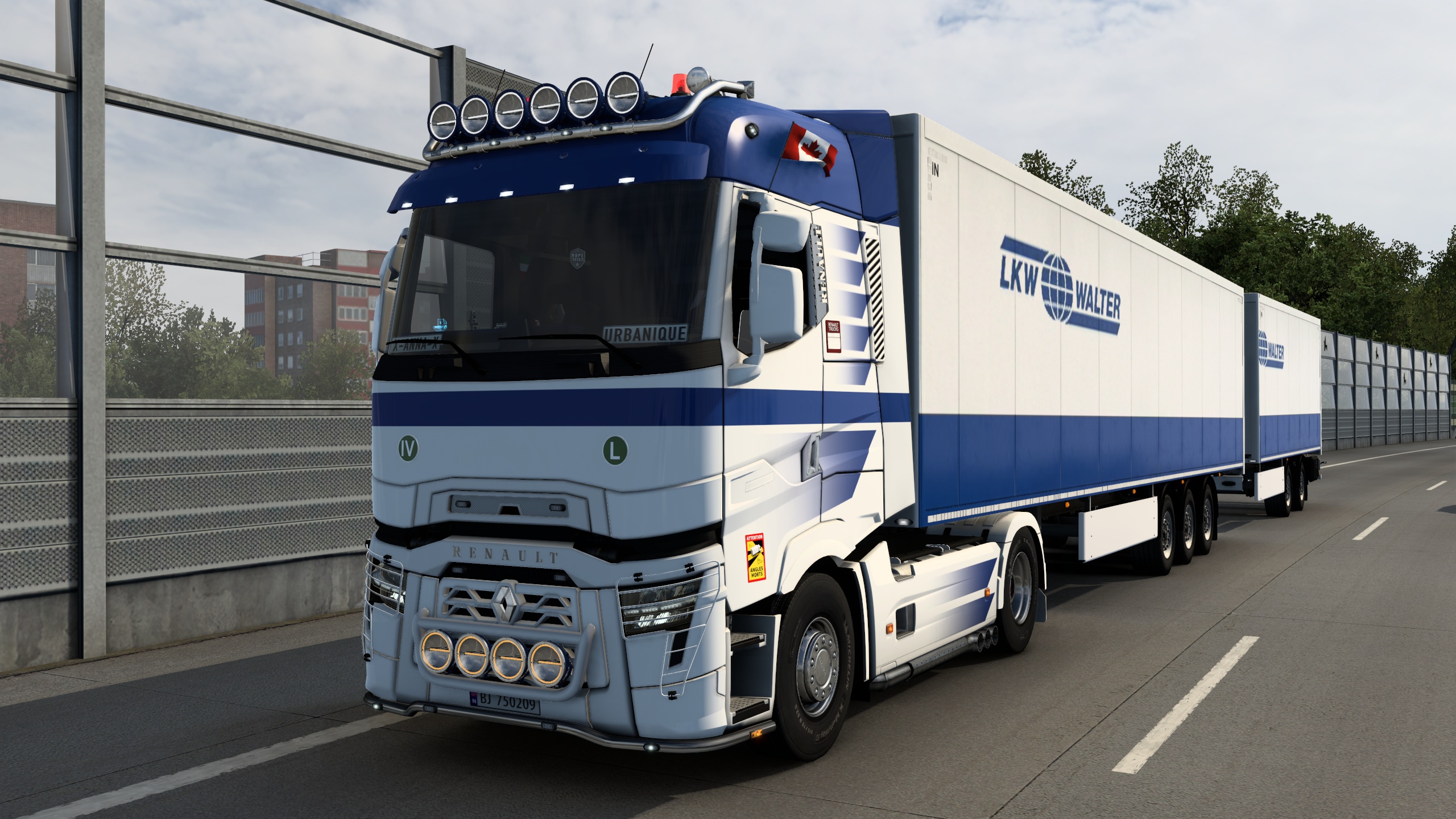 Image by urbanique75