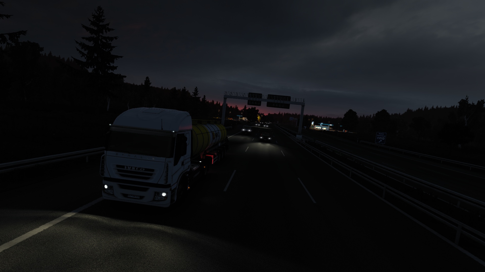 Image by _ItsMonster_