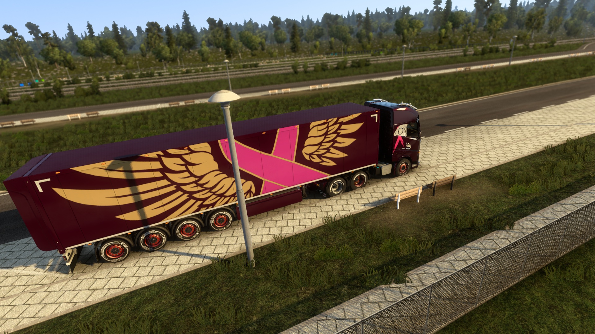 Image by superbundle