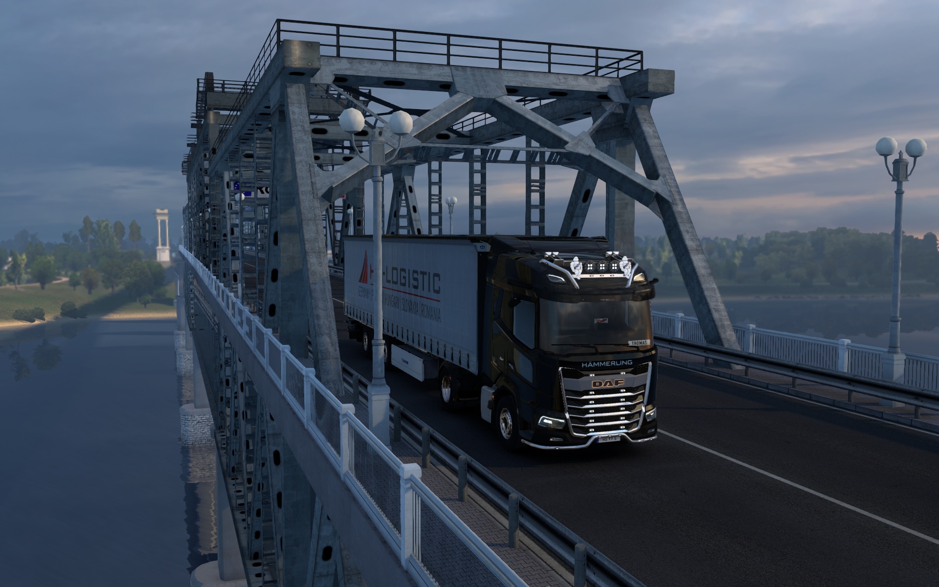 Image by thomasthamrt