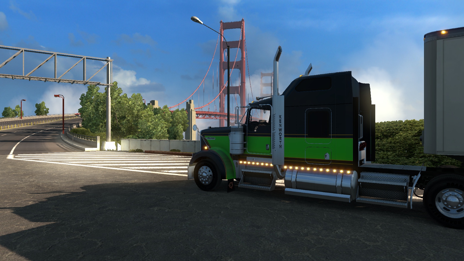 Image by GabberGlatze