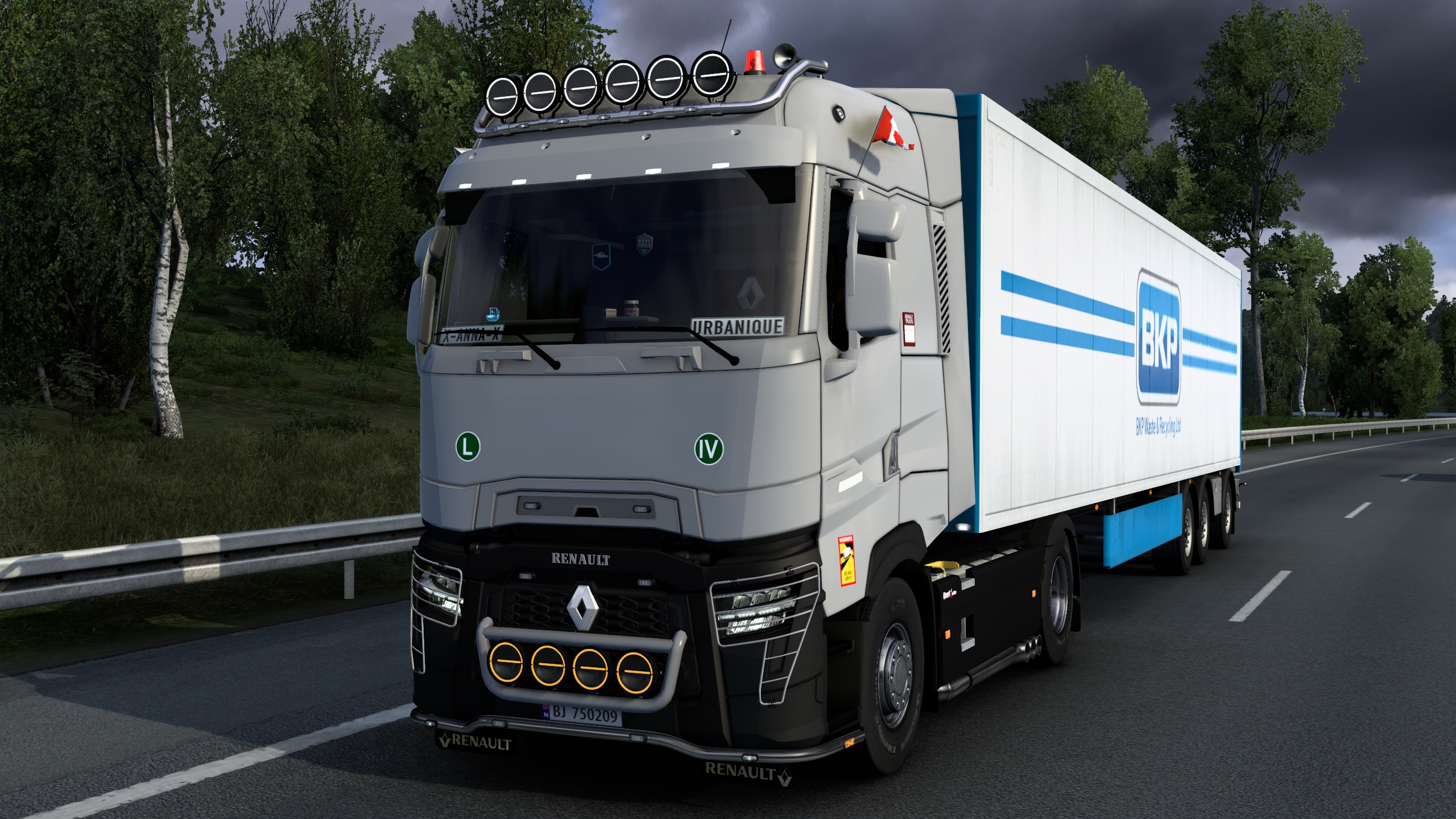 Image by urbanique75