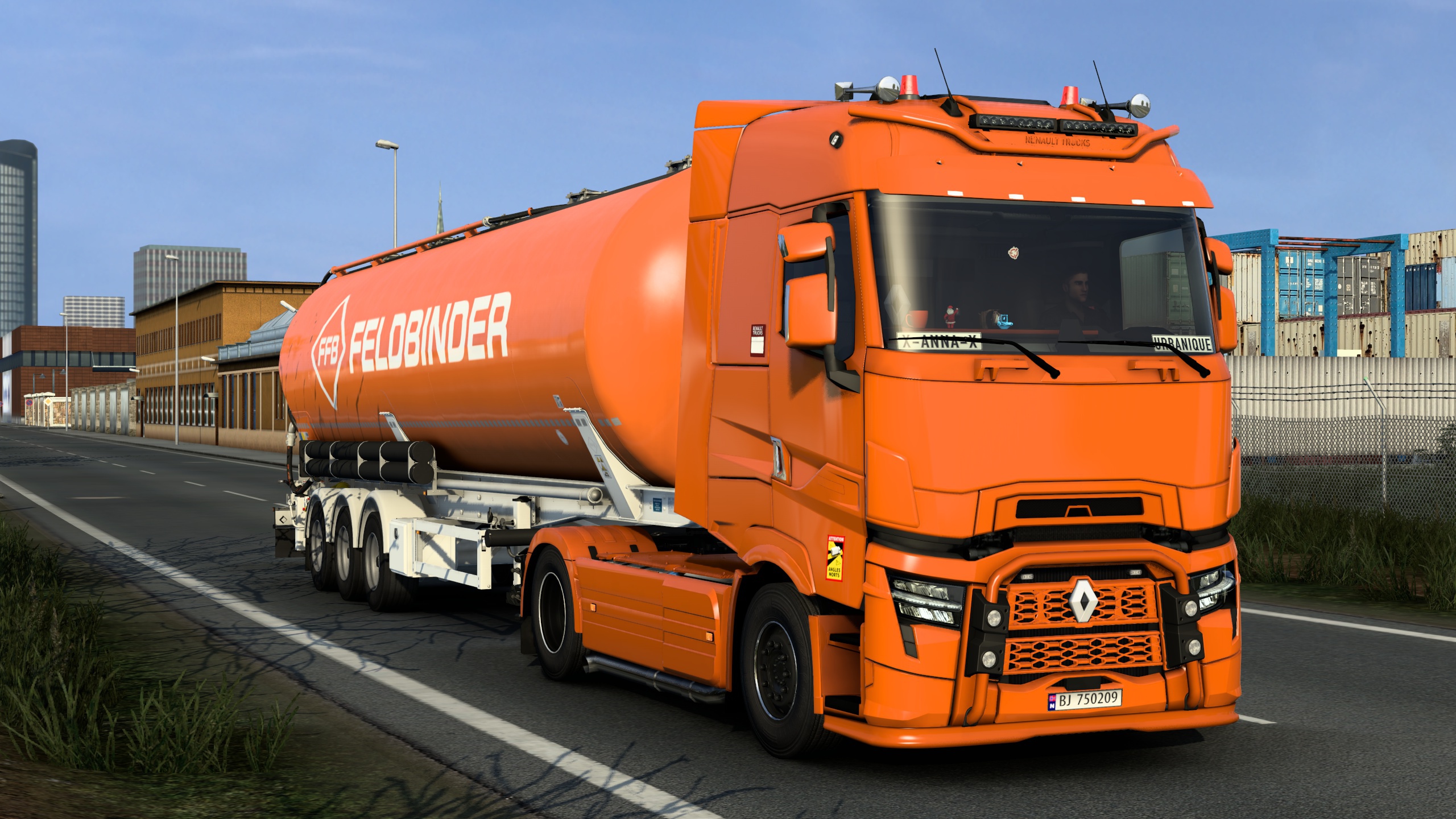 Image by urbanique75