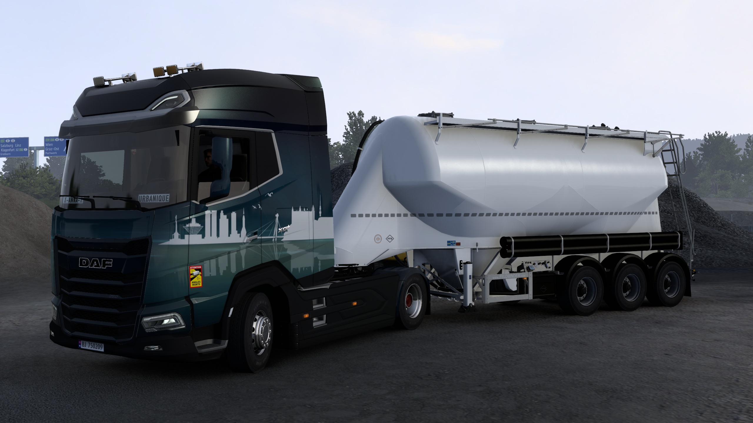 Image by urbanique75