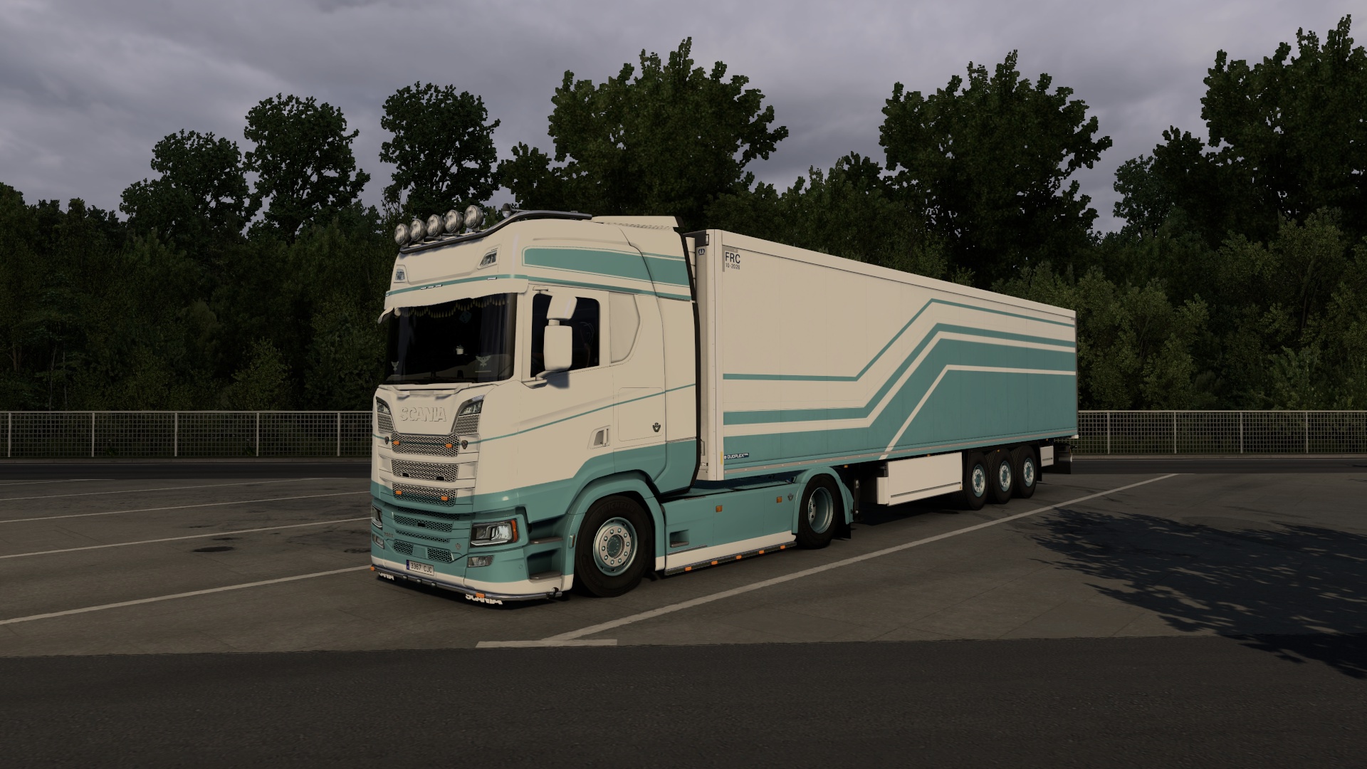 Image by ernenee9395