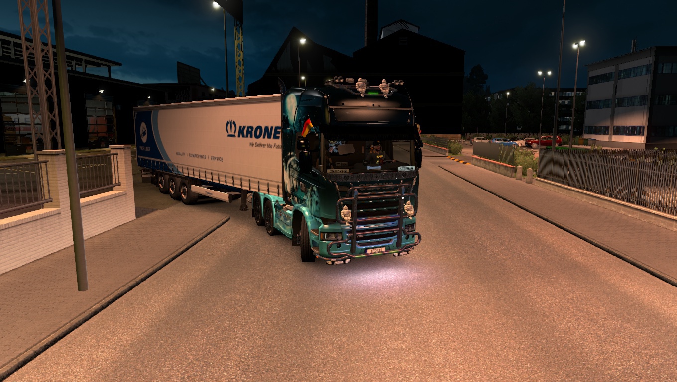 Image by truckloni