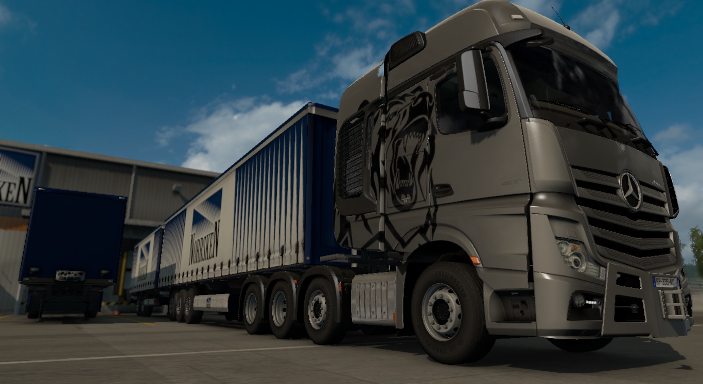 Image by danbyization