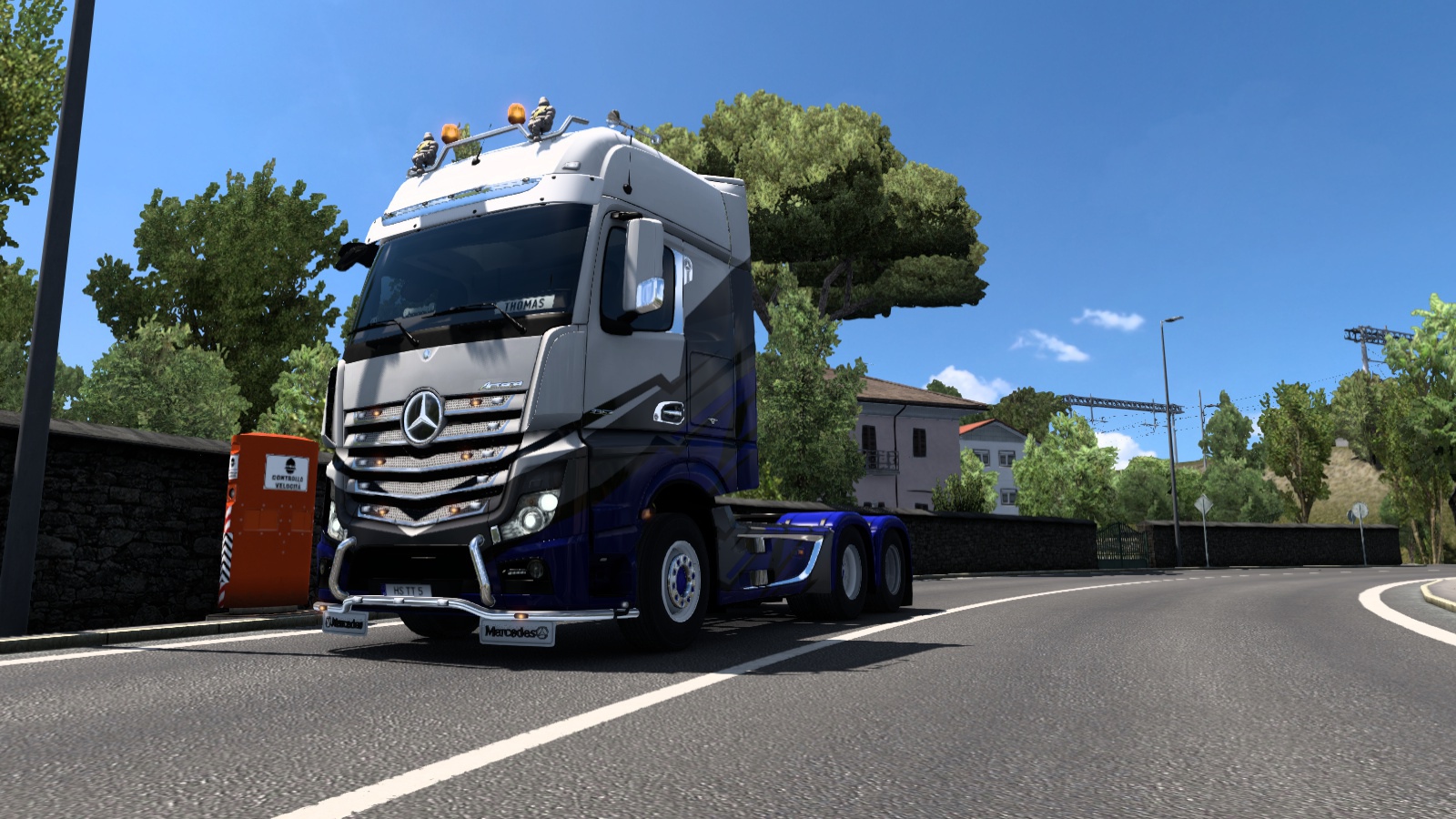 Image by thomasthamrt