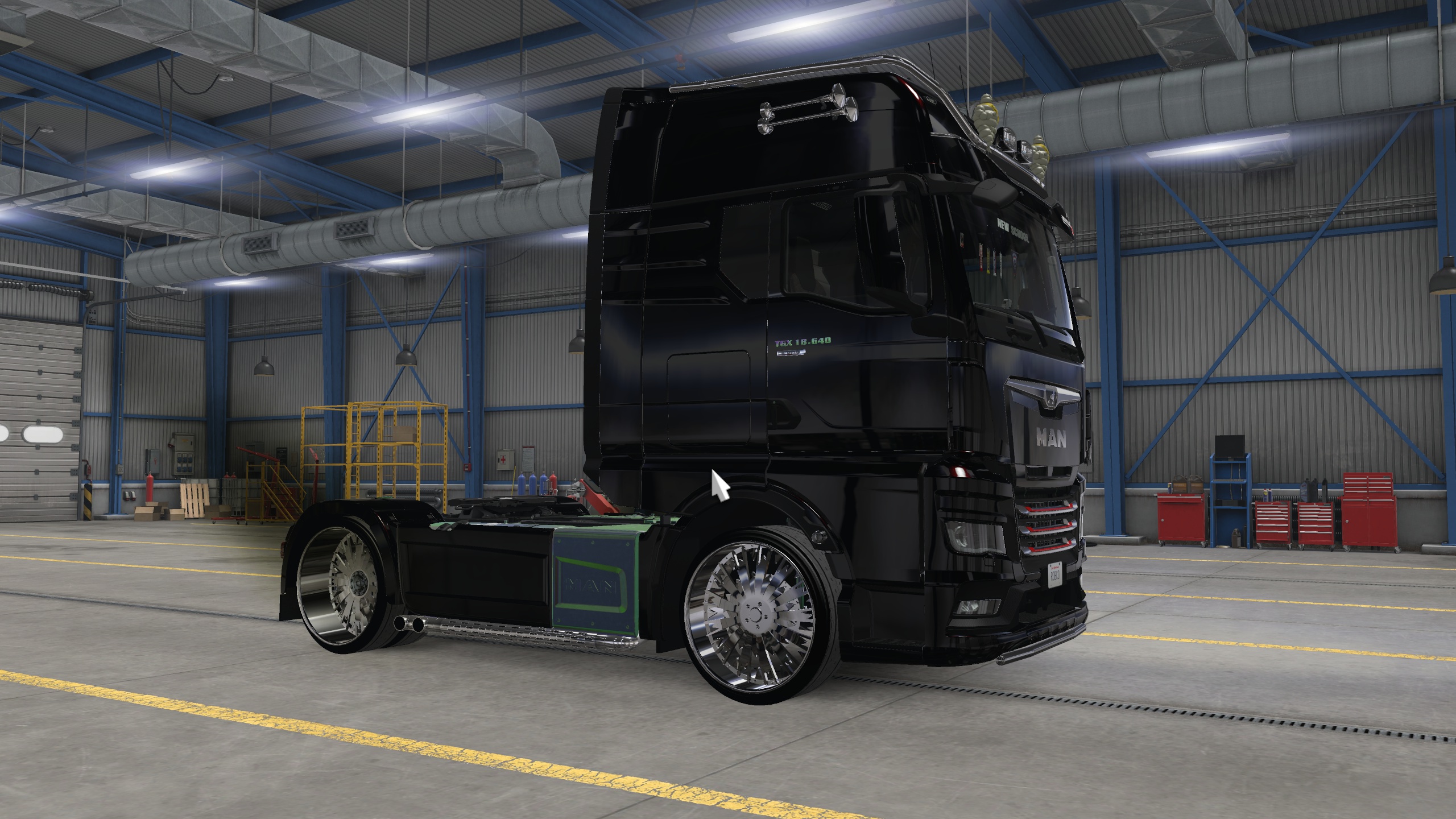 Image by robcolenka923