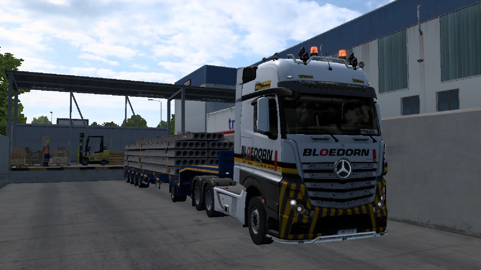 Image by thomasthamrt