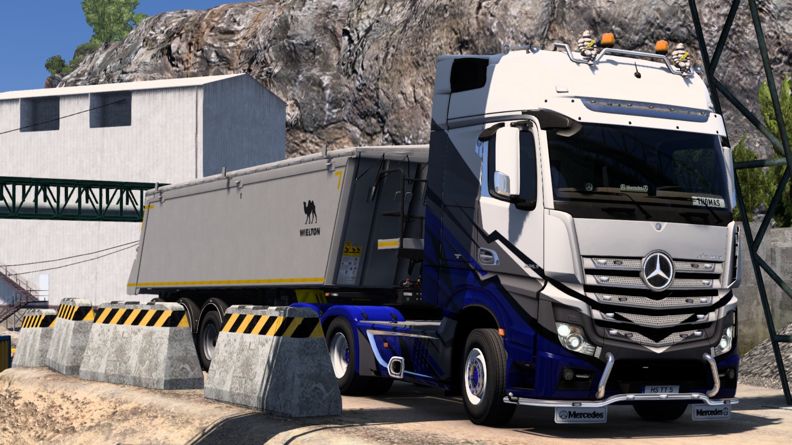 Image by thomasthamrt