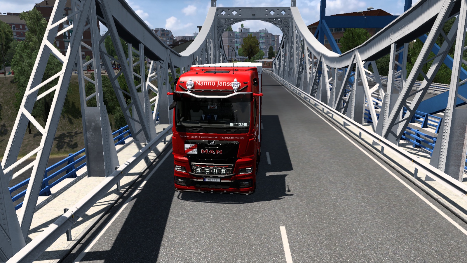 Image by thomasthamrt