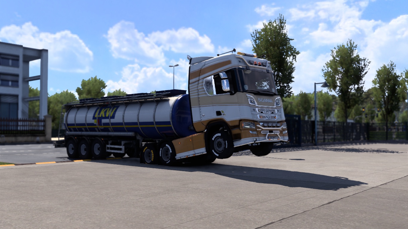 Image by Clarkey717
