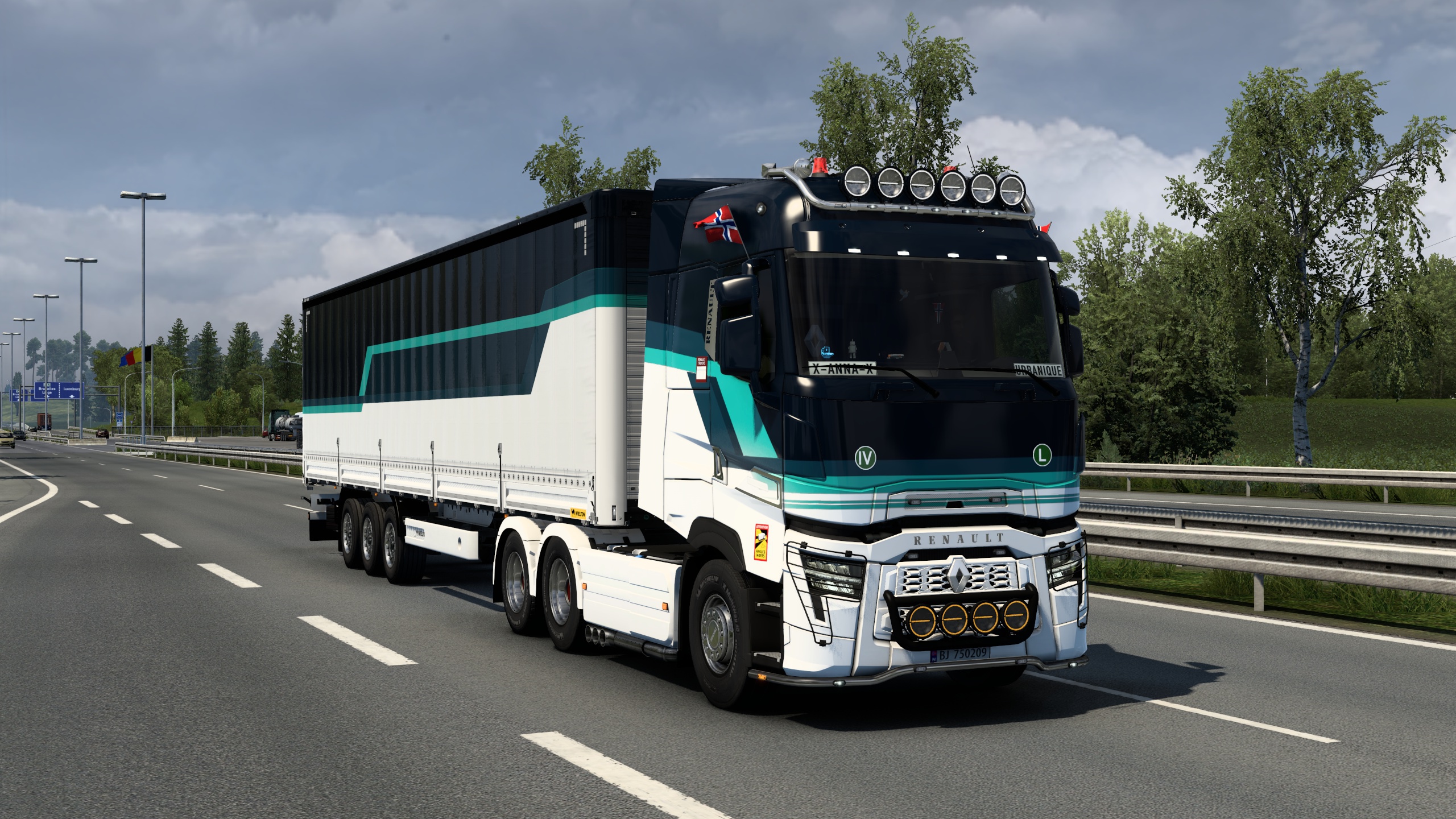 Image by urbanique75