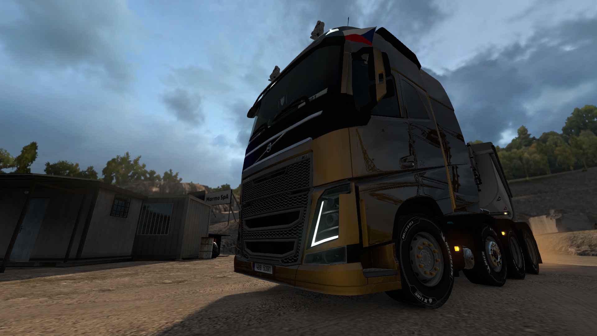 Image by TubewayArmy