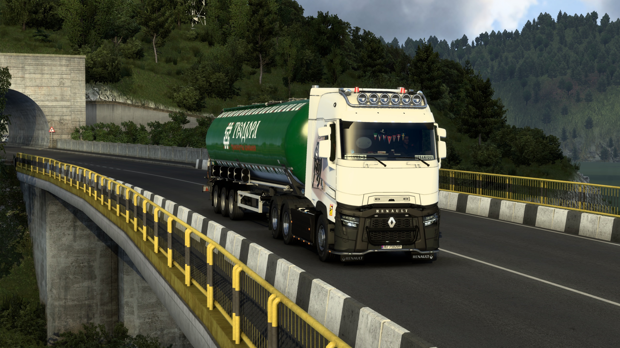 Image by urbanique75