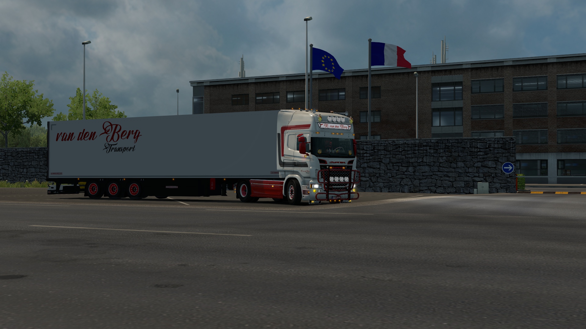 Image by robbevandenberg