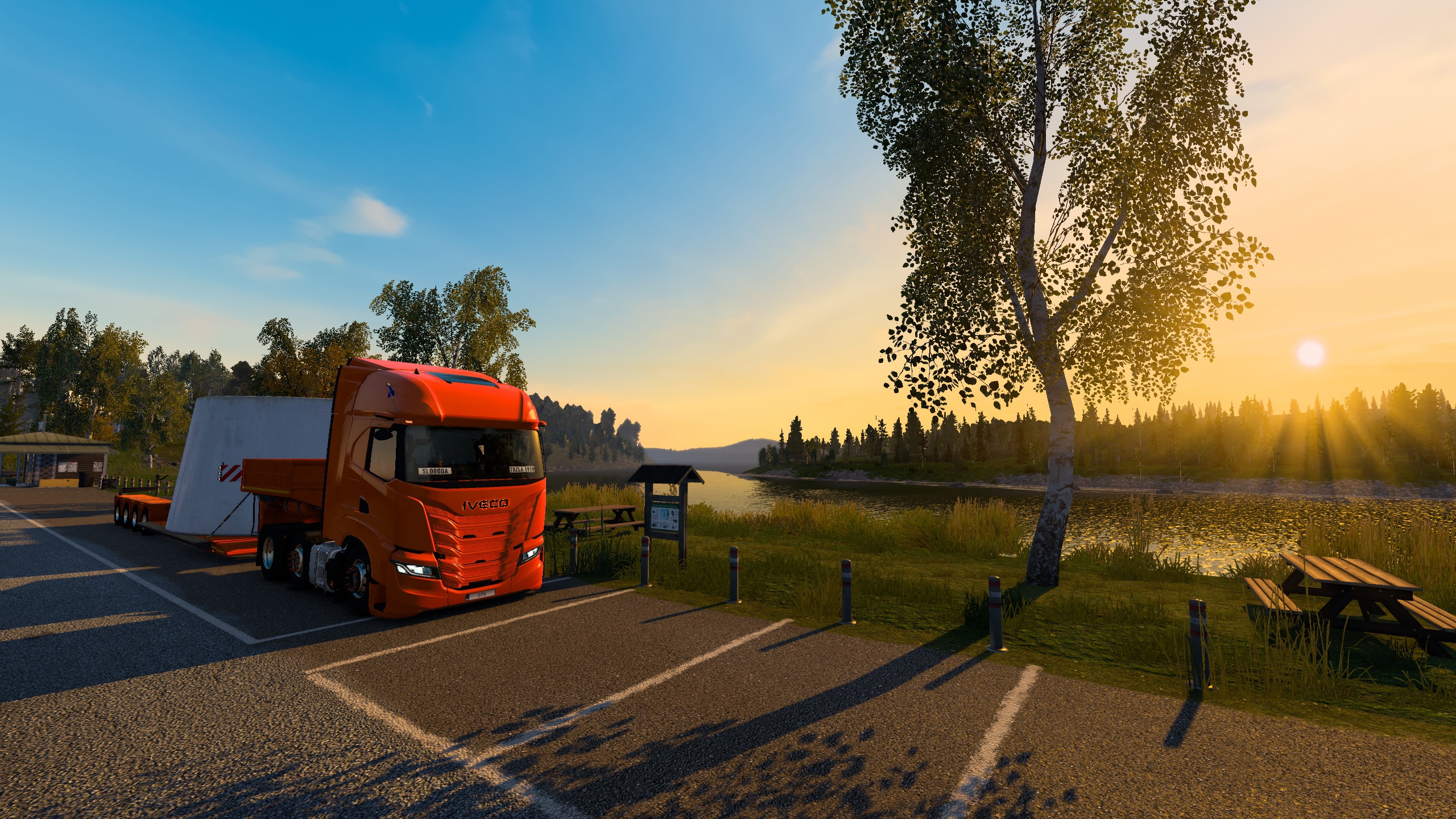 Image by PjevaTz