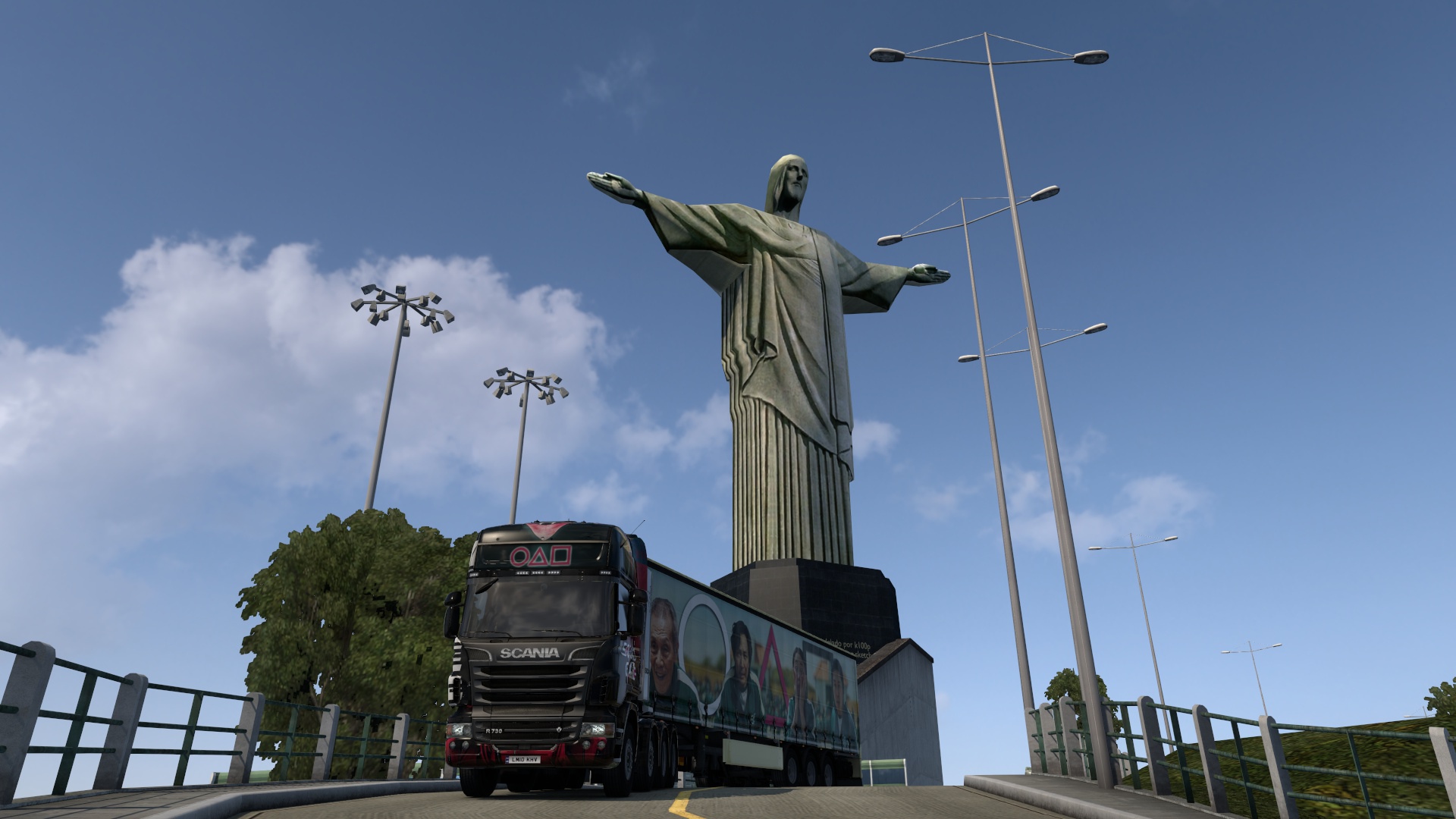 Image by daphnetsutsumi