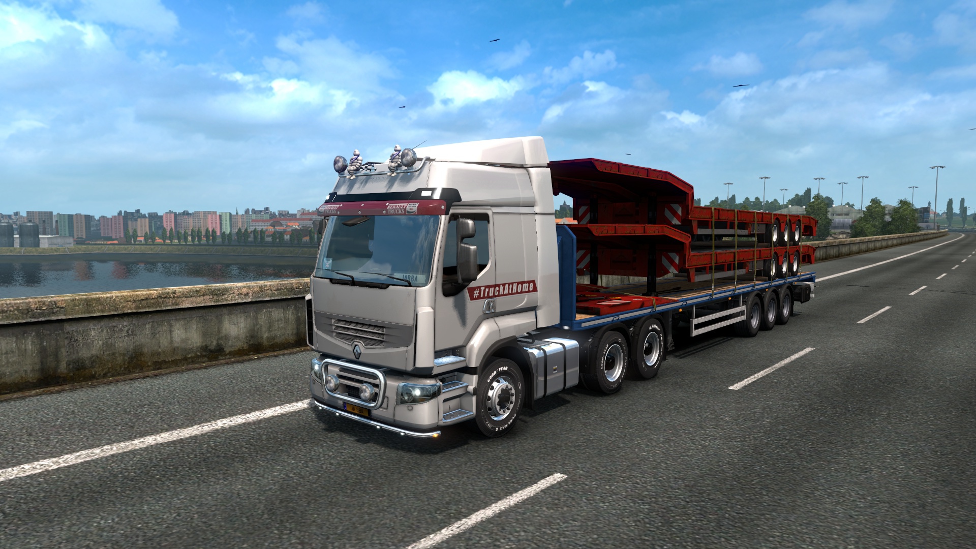 Image by Jabbathefox