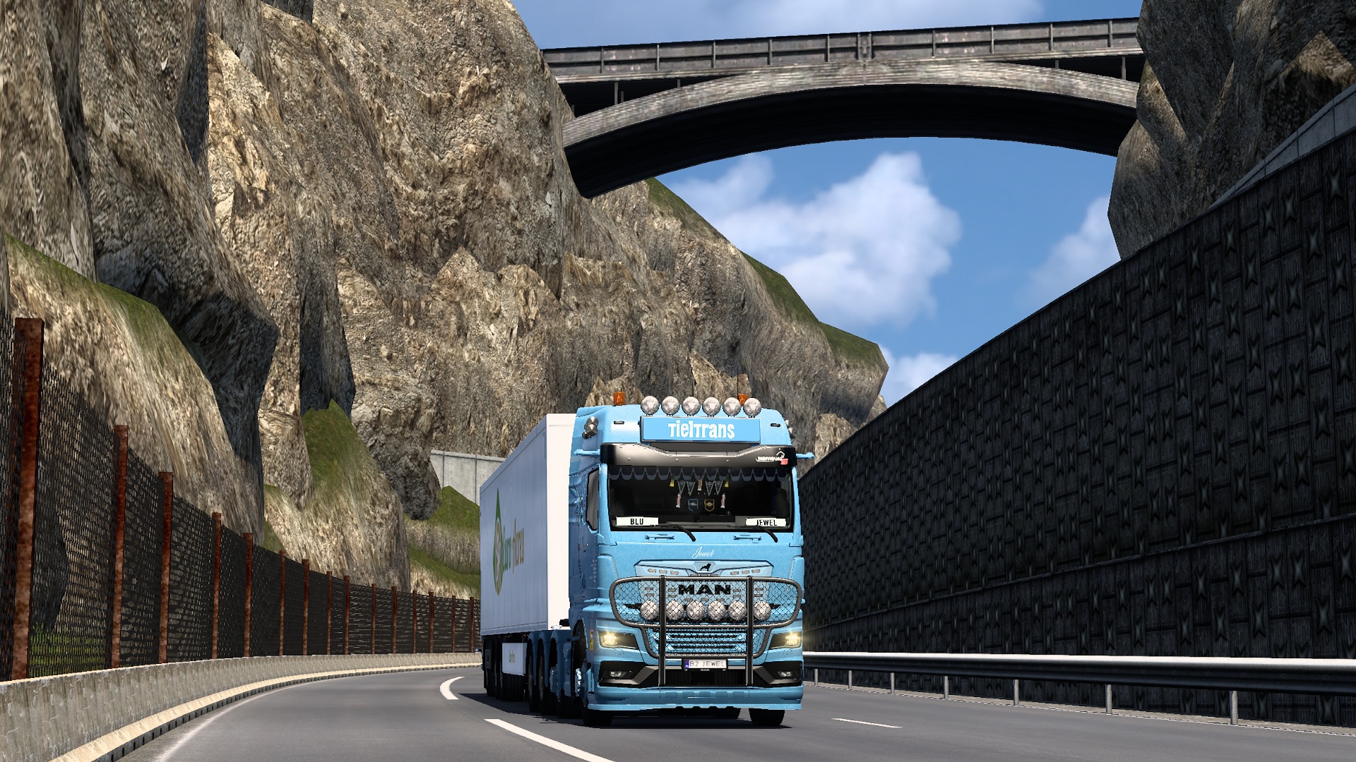 Image by ElectroTiel