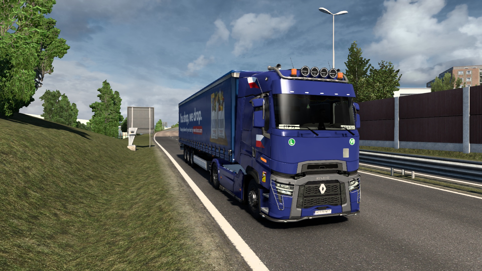 Image by urbanique75