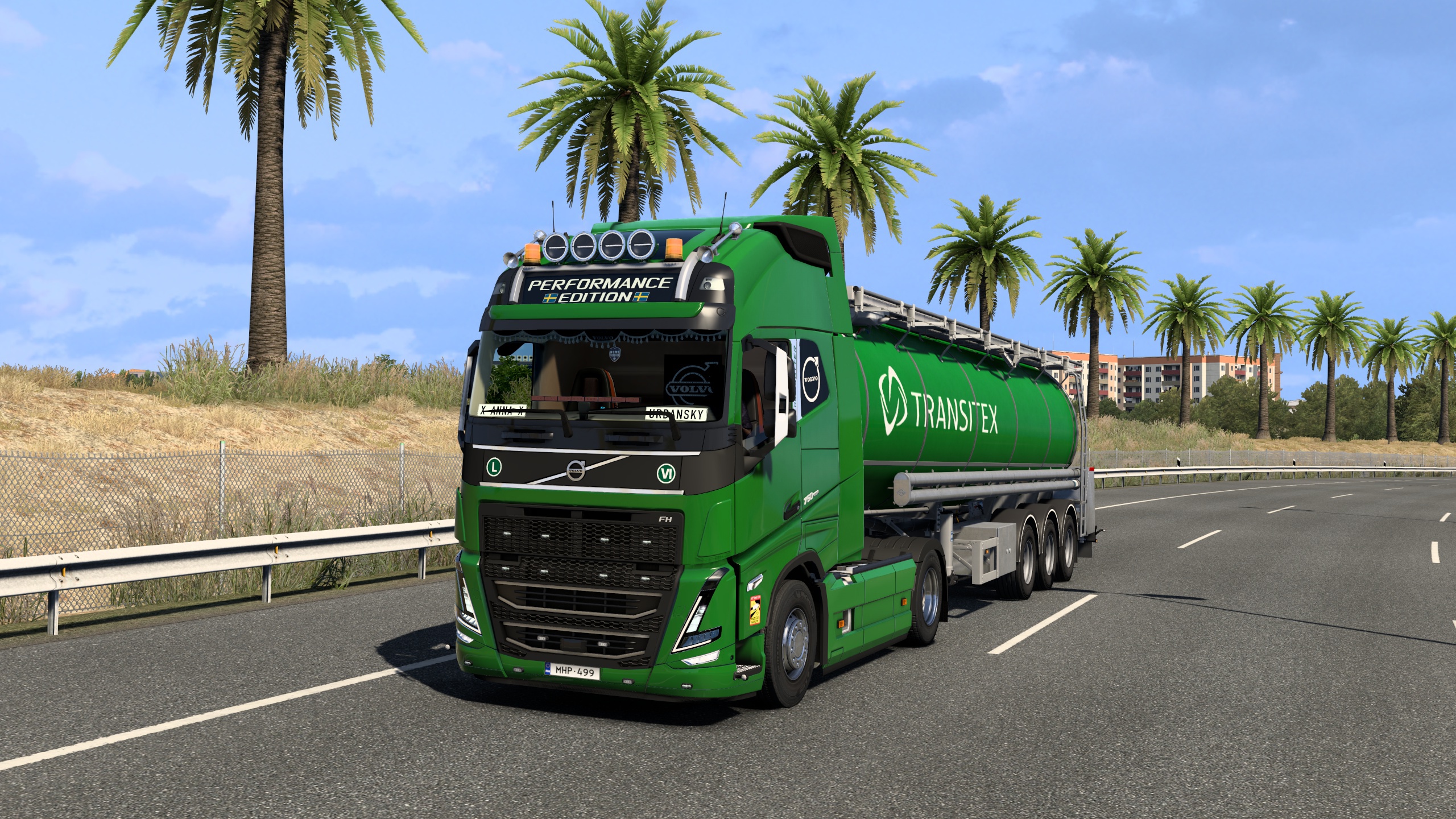 Image by urbanique75