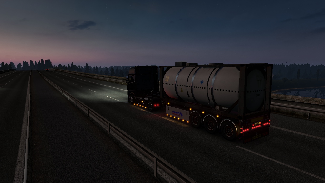 Image by AleksChT