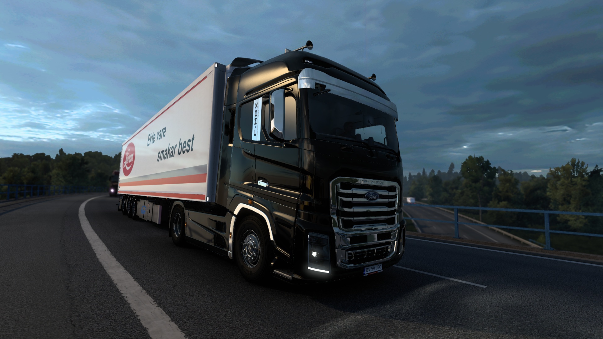 Image by juicyRoyalty