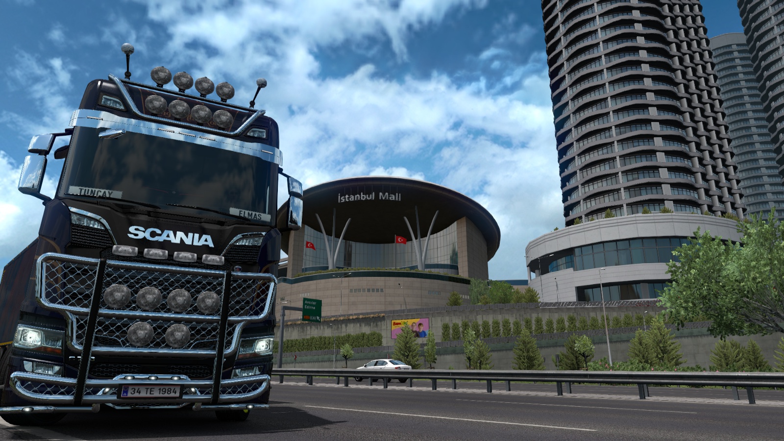 Image by Tuncayelmas