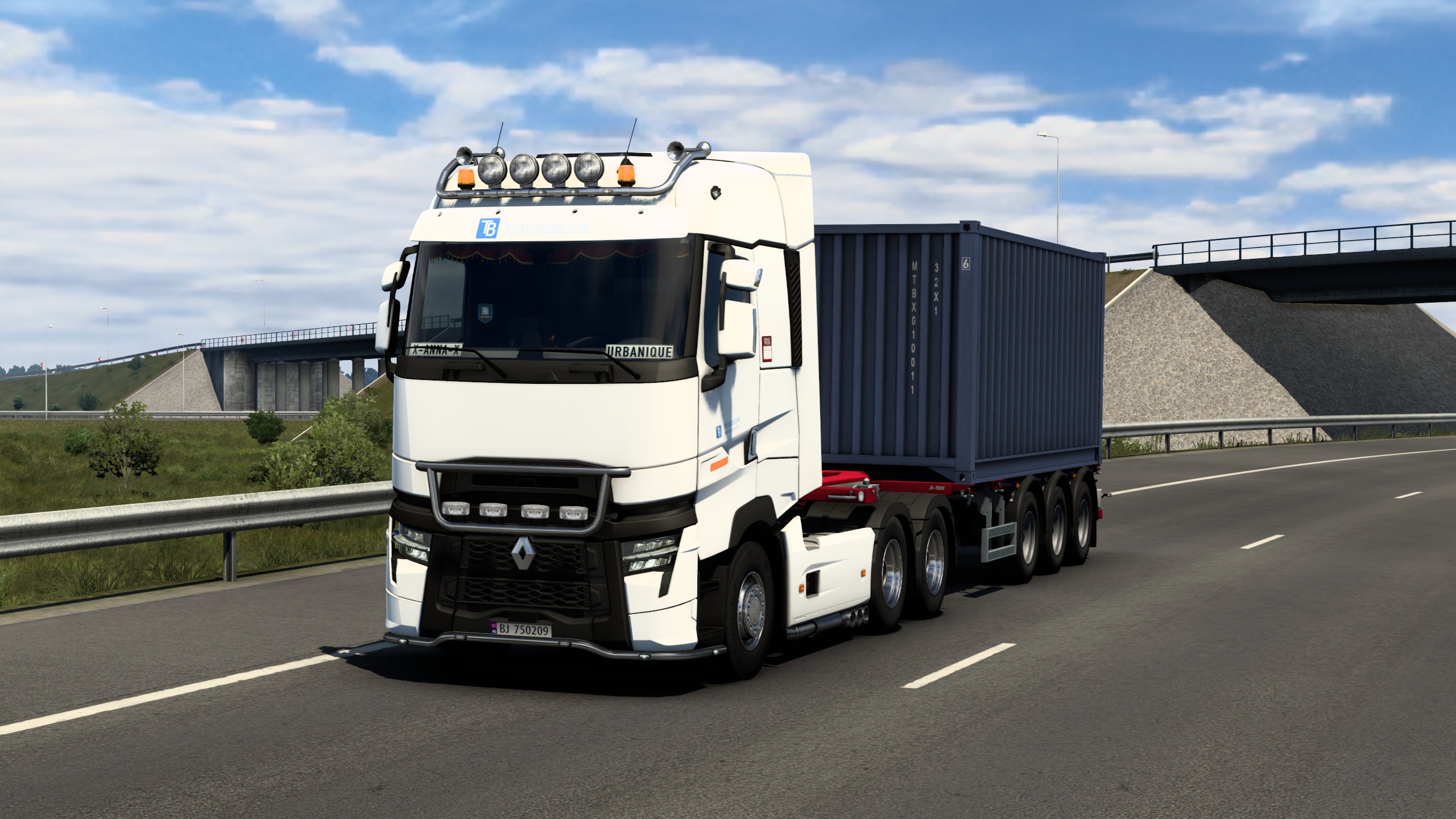 Image by urbanique75