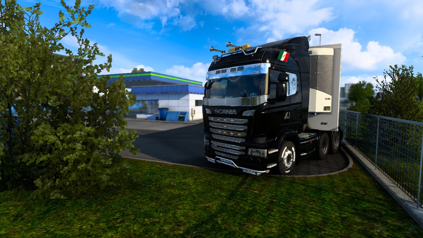 Image by truckerluis1427