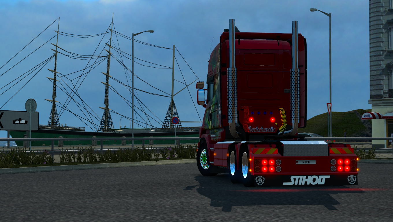 Image by Rockchevelle