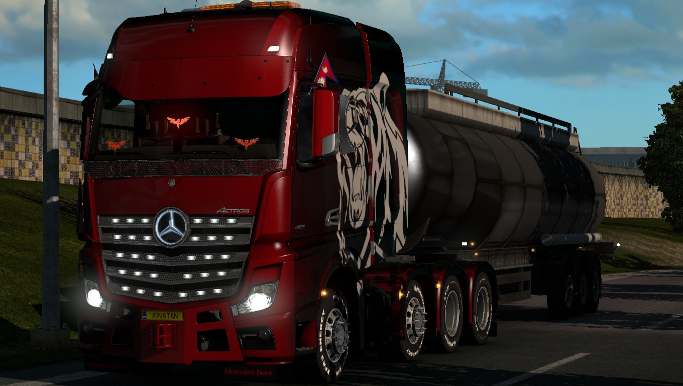 Image by JonatanSmit