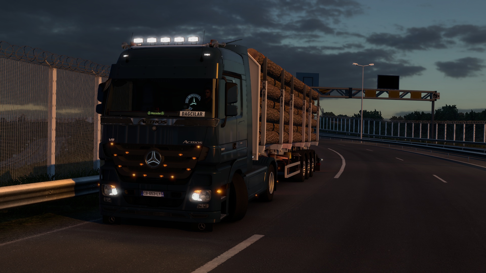 Image by yasincoopers