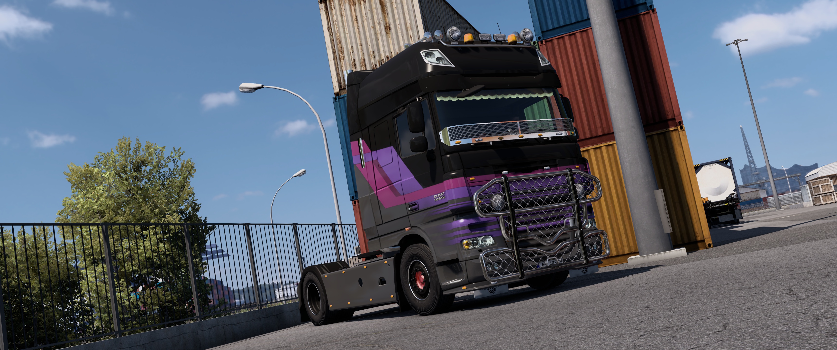 Image by MicheLeipzig