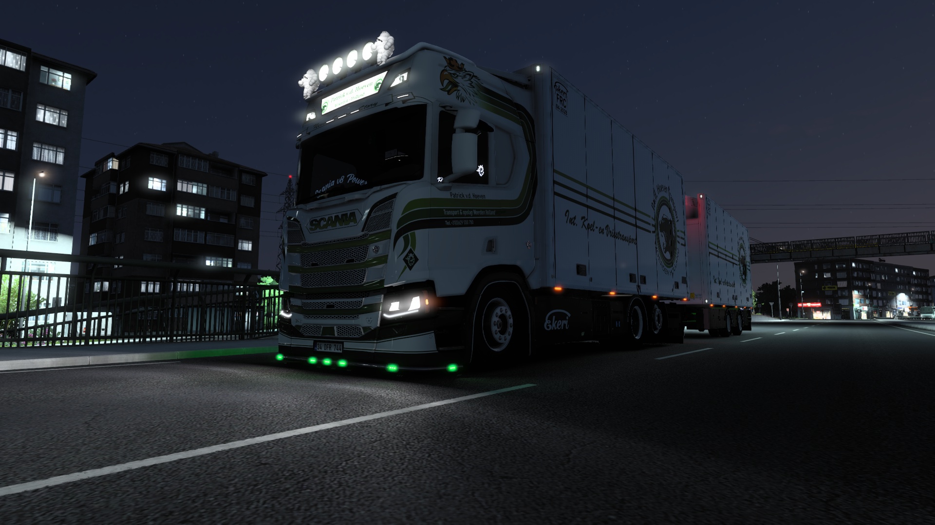 Image by ChandlerNew