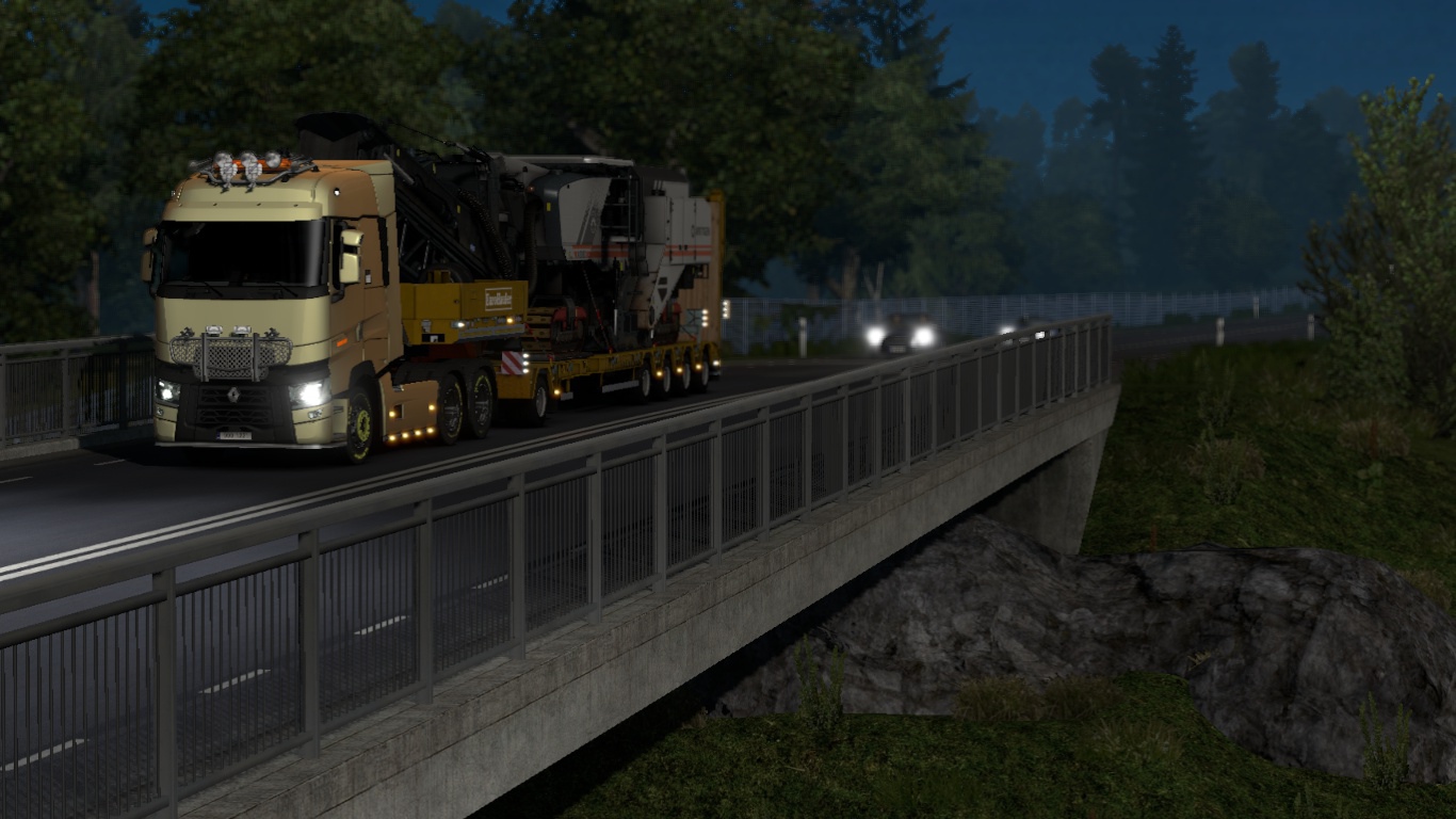 Image by andresbolso11