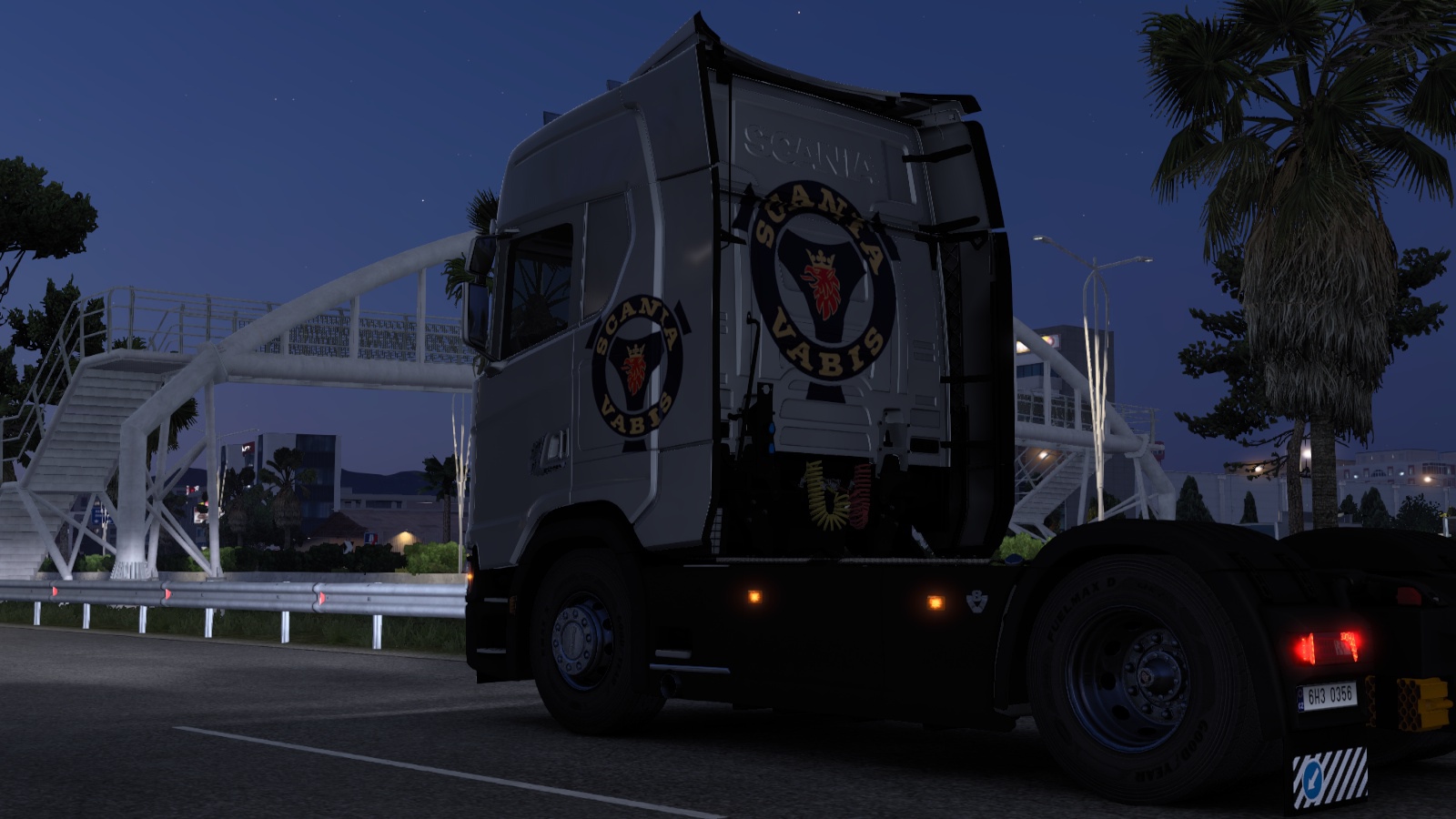 Image by V8Truck