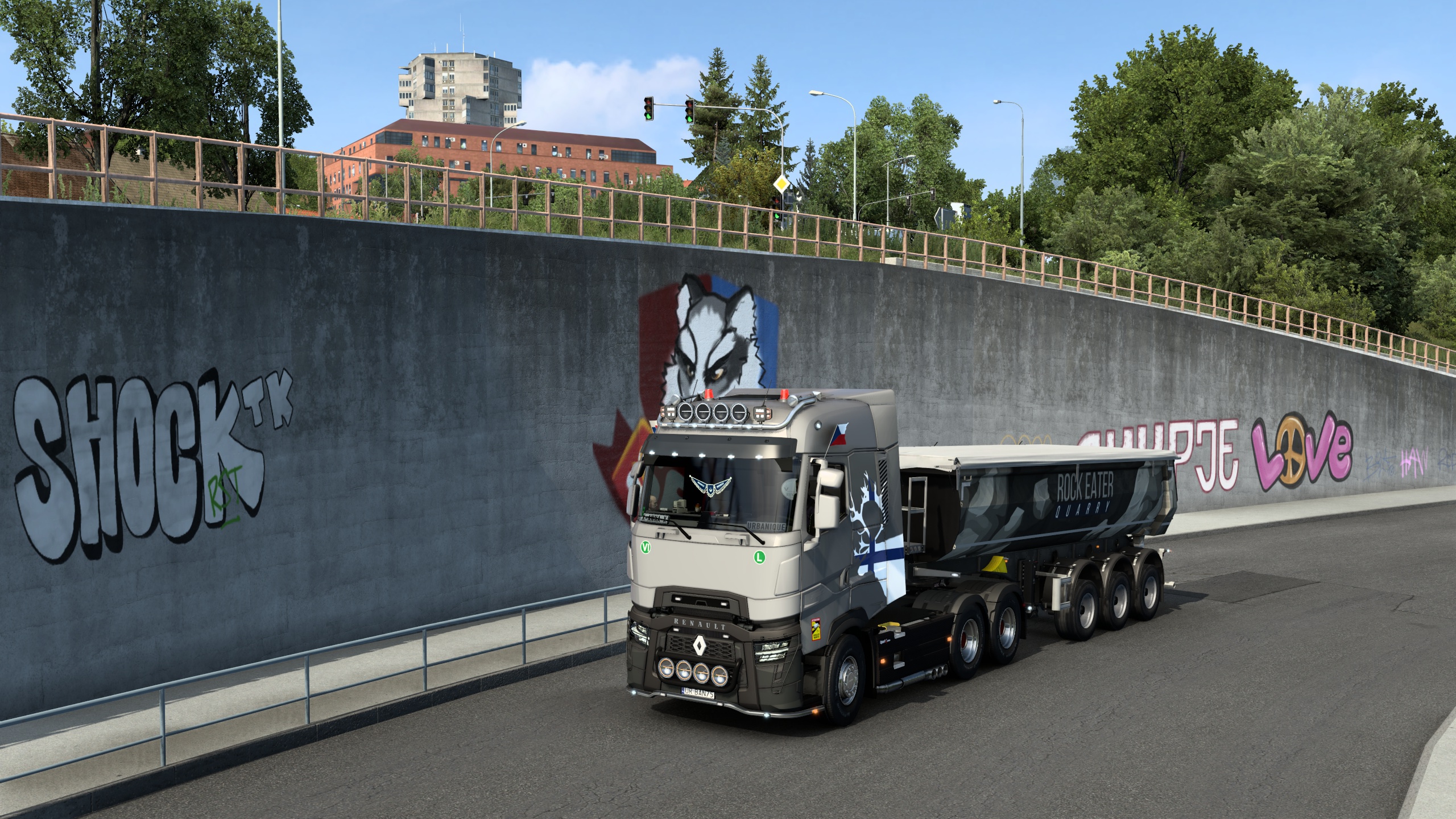 Image by urbanique75