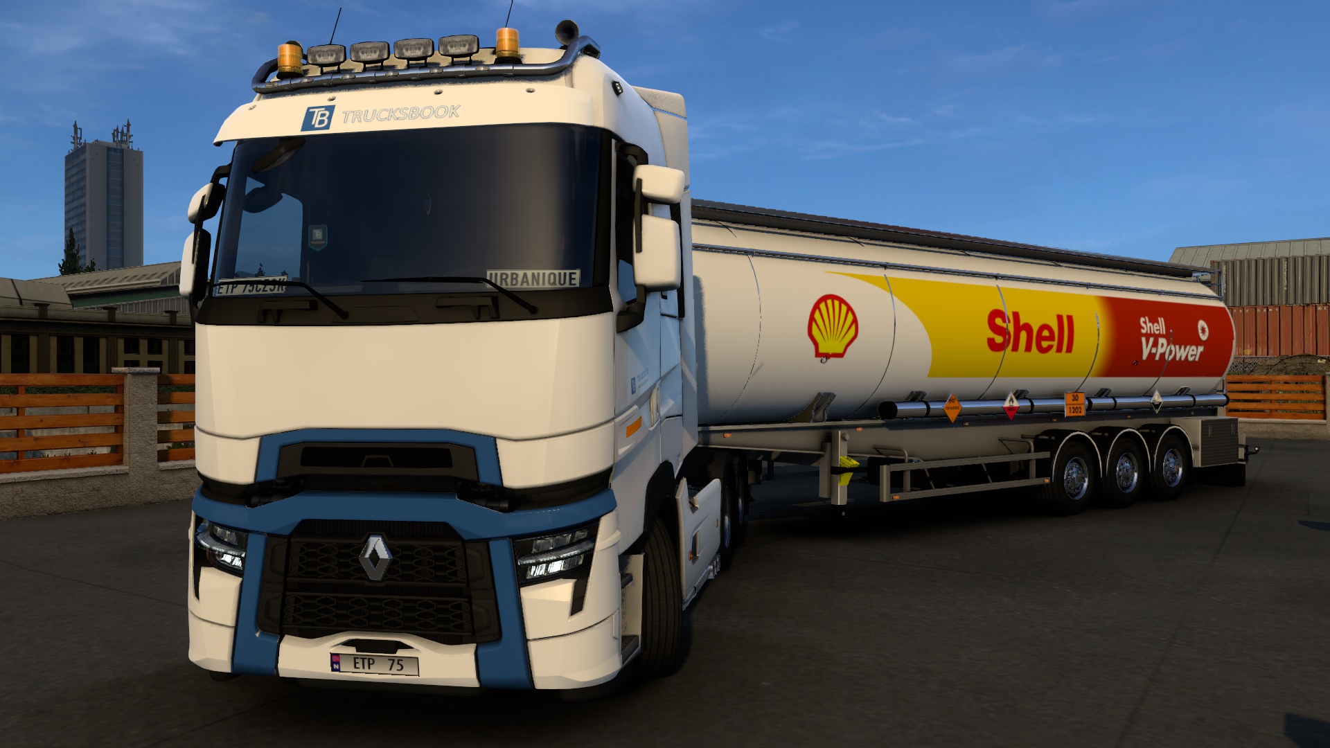 Image by urbanique75