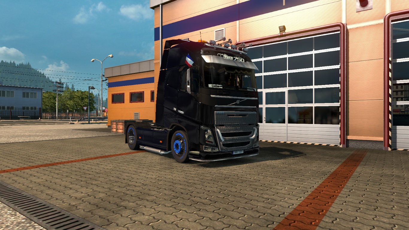 Image by andresbolso11