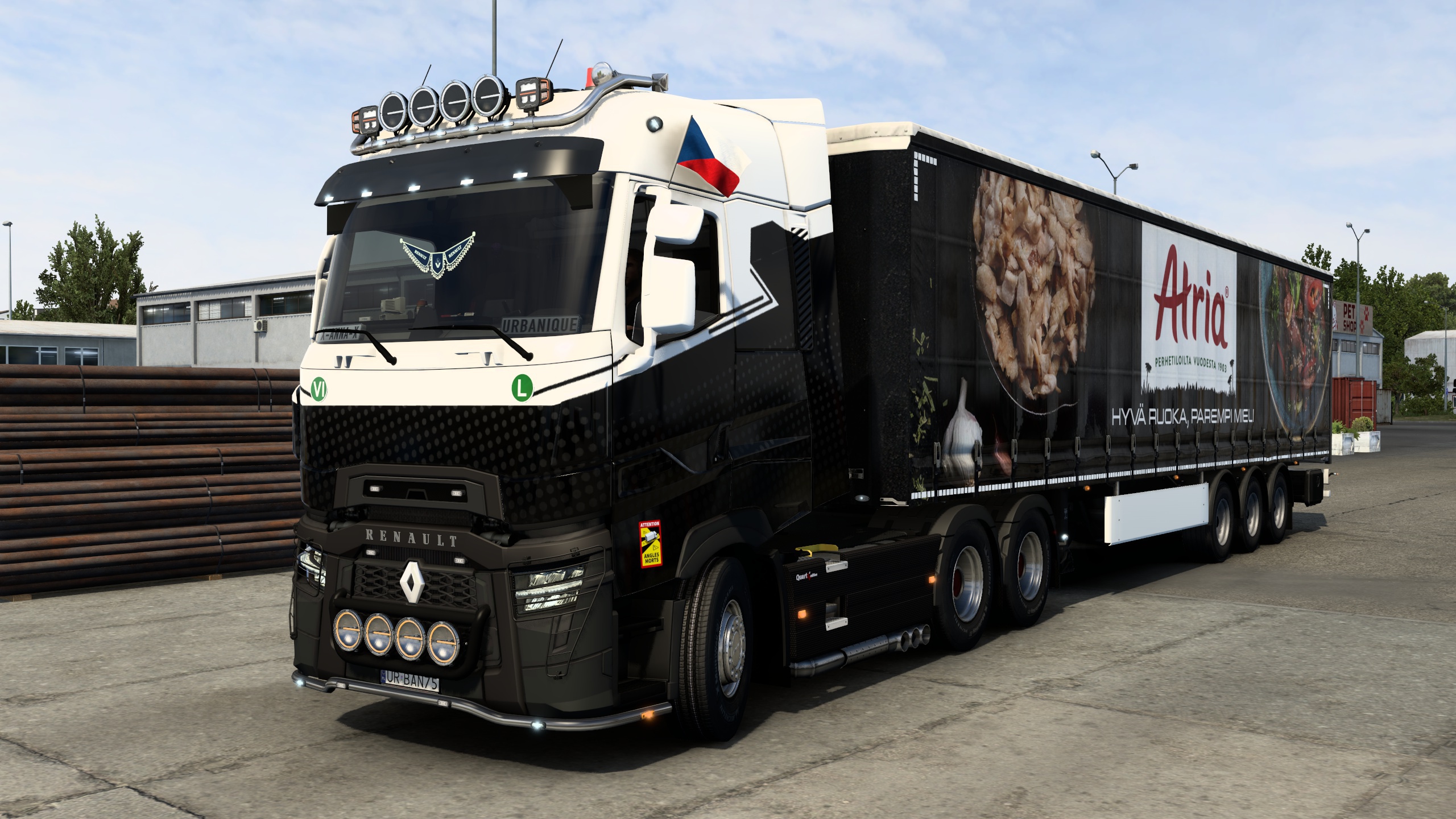 Image by urbanique75