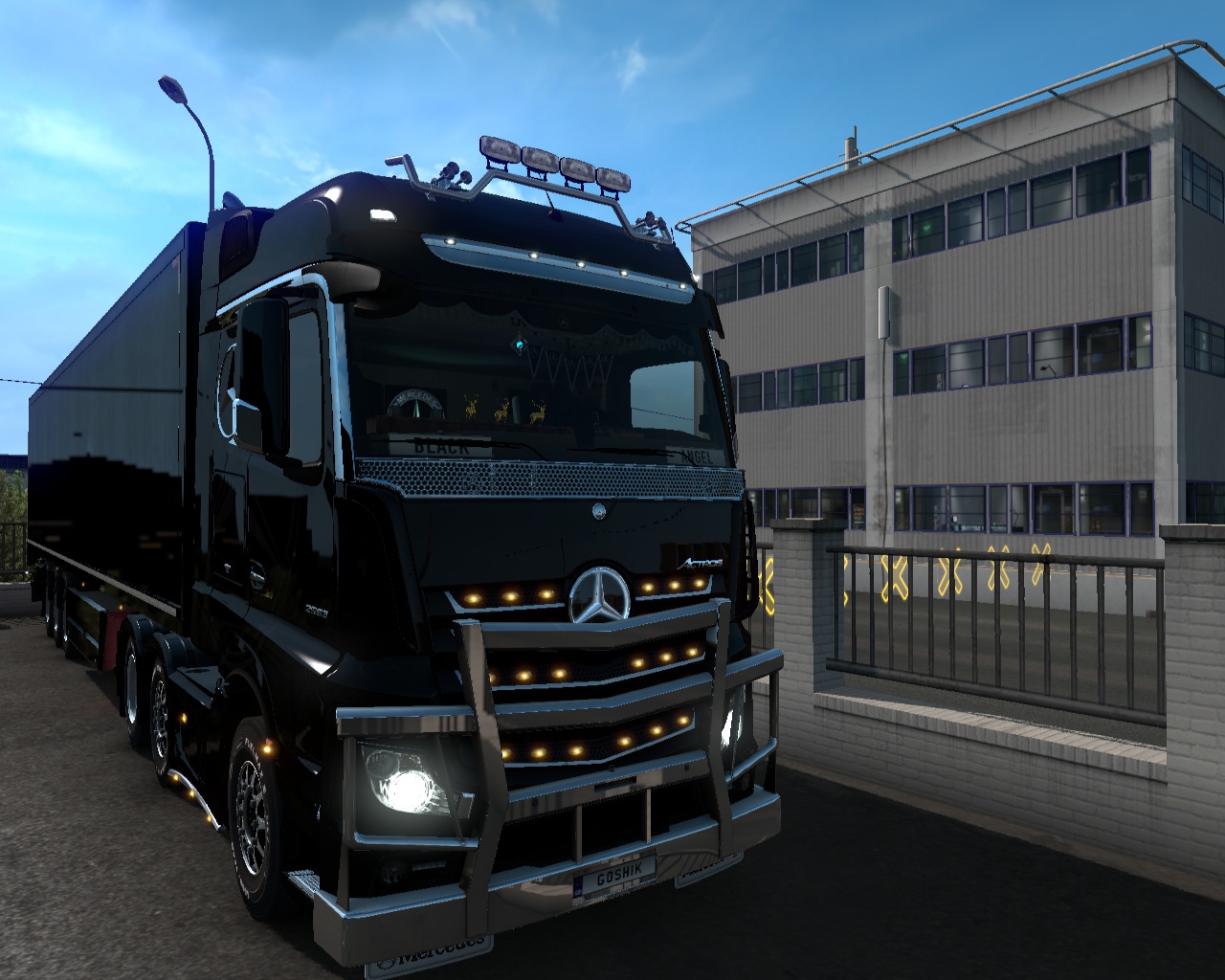 Image by goshiikstar